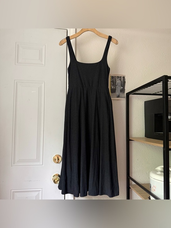 Beyond Yoga Dresses & Skirts - BEYOND YOGA charcoal dark grey washed black athletic space dye square midi dress